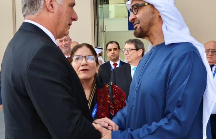Encuentro histórico entre los presidentes de Cuba y Emiratos Árabes Unidos