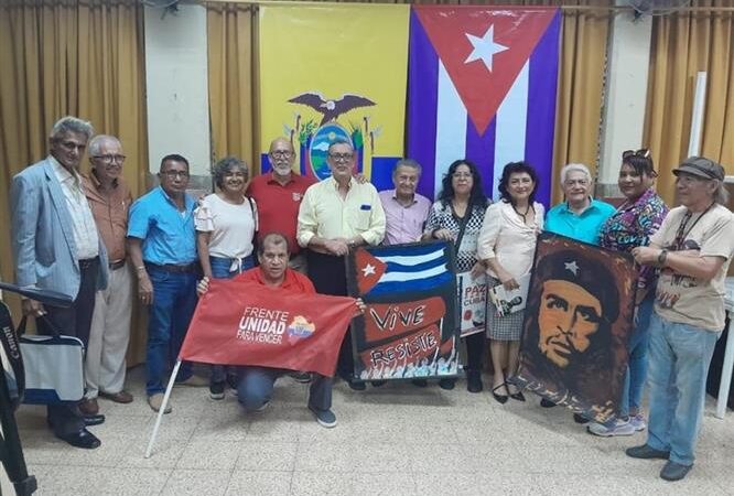 Ecuatorianos se suman a la campaña Cuba Vive y Resiste