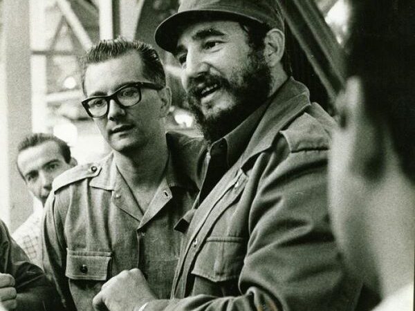 Prestigiosos intelectuales realizan hoy panel Visión de Hart sobre Fidel