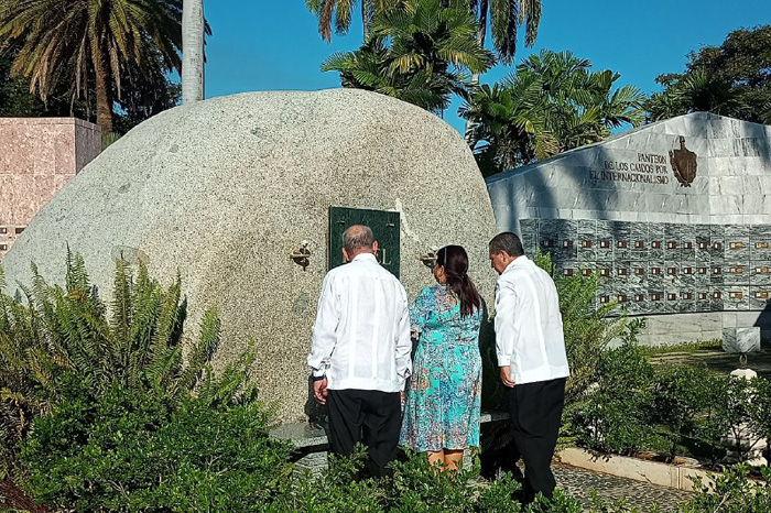 En nombre del pueblo de Cuba, homenaje a Fidel desde la heroica Santiago