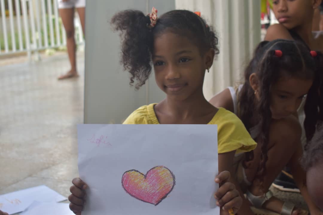 Clowns, juegos y dibujos en comunidad habanera en el Día Mundial de la Infancia (+Fotos)