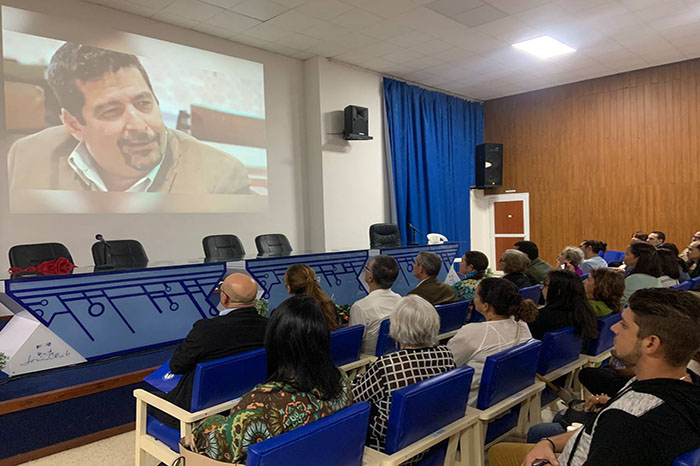 Dedican aniversario de enciclopedia Ecured a Iroel Sánchez