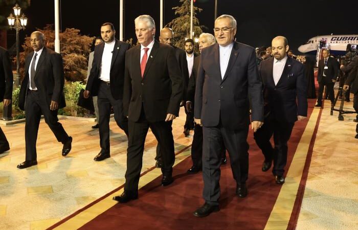 Díaz-Canel en Irán