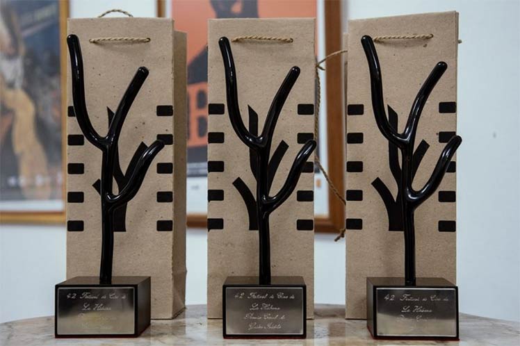 Con la entrega de premios Corales concluye festival de cine en Cuba