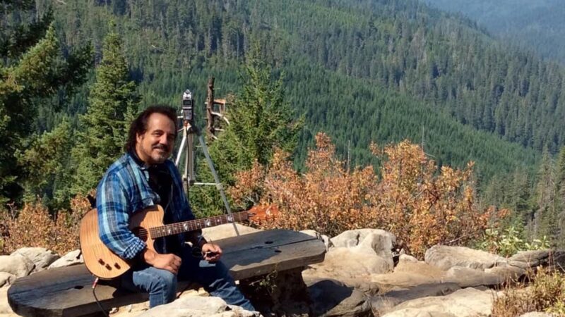 Sonoridades muy diversas tienen un lugar en el aire de Radio Enciclopedia