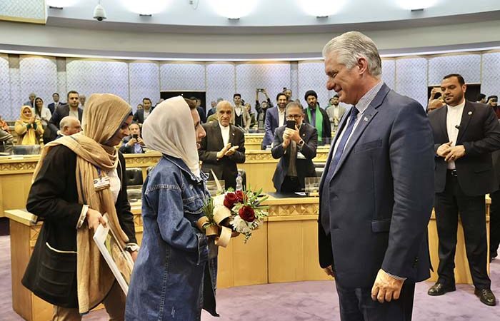 Sostiene Díaz-Canel encuentro con amigos de Cuba en Irán