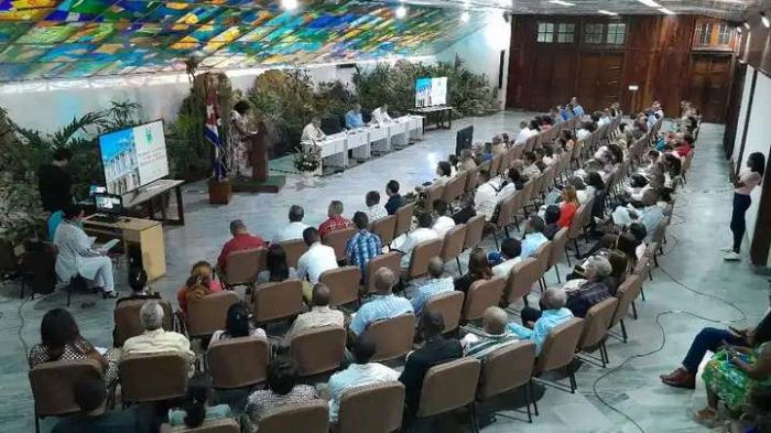 Analizaron gestión del gobierno en Santiago de Cuba