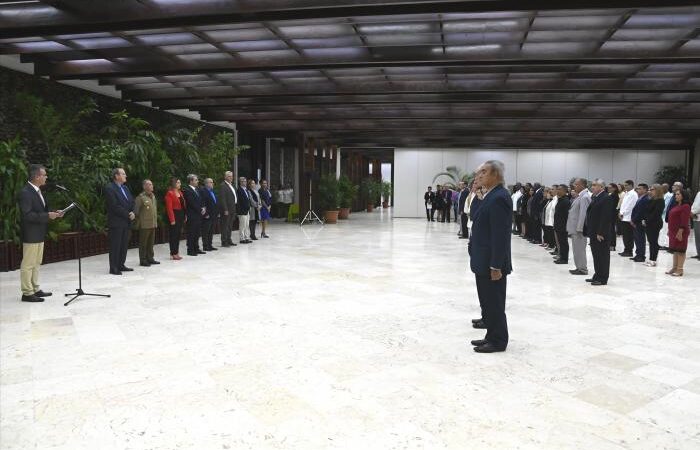 Presidió Díaz-Canel acto nacional de condecoraciones de la Educación Superior