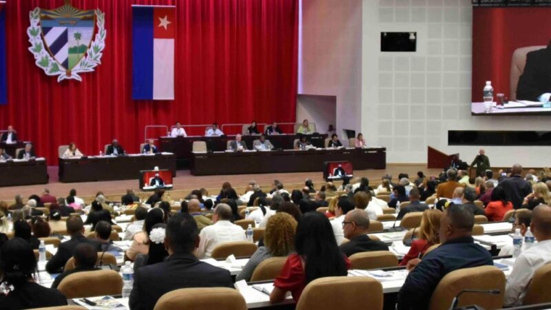 Aprueban en Cuba nombre del año 2024 y receso laboral el 3 de enero