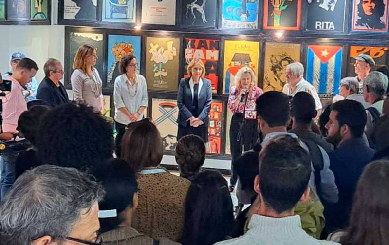 Recibe cartel cubano del cine condición Memoria del mundo de Unesco