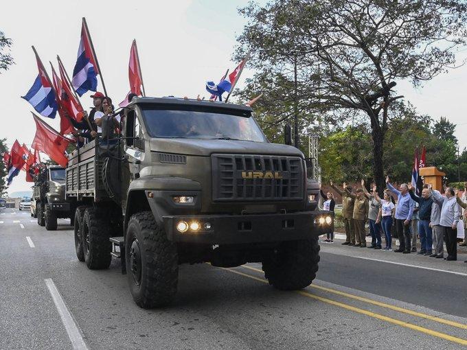 De enero, la grandeza de una caravana libertaria