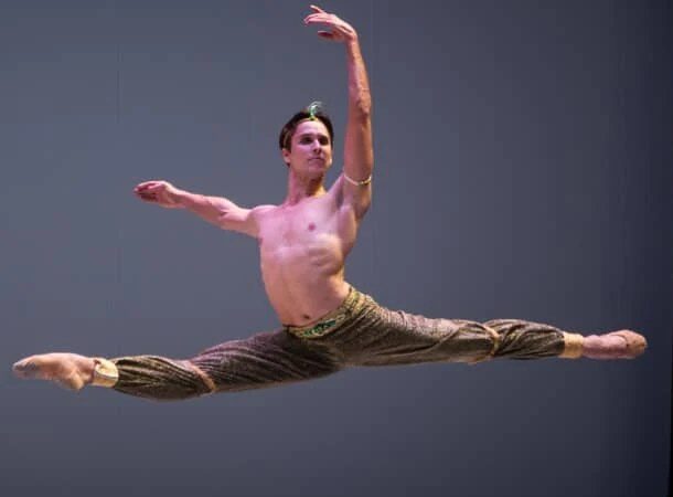 Nuevo Director de la Escuela Nacional de Ballet Fernando Alonso