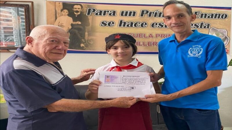 Filatelia cubana conmemora aniversario 171 de José Martí