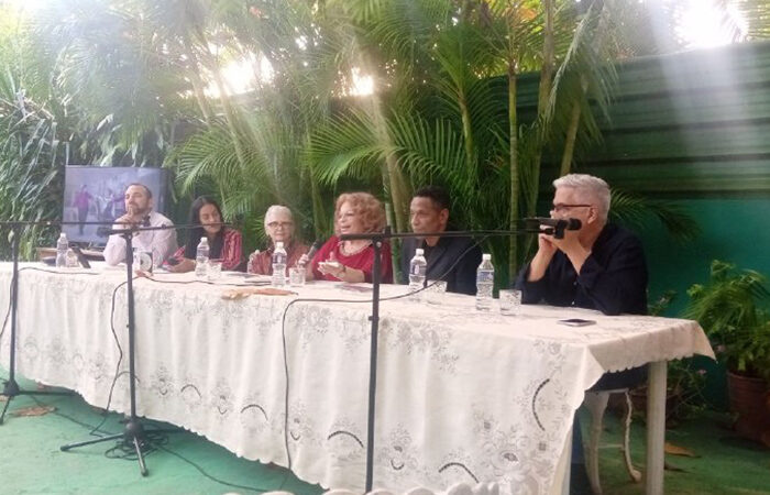 Presenta la Egrem álbum de la cantante italiana Lucía Altieri