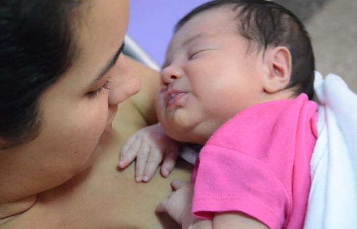 Cuba aprueba incremento de la prestación social por maternidad