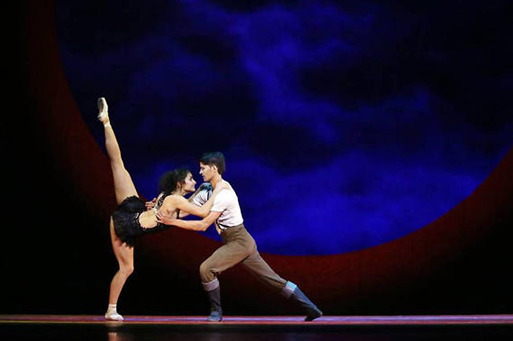 Estrenan Acosta Dance Yunior en espectáculo Green Shoots