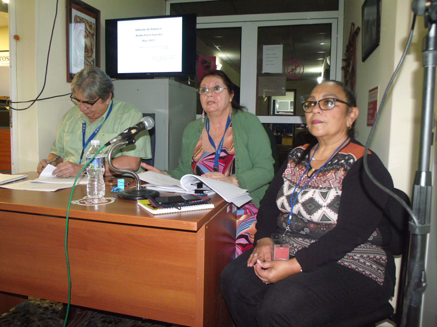 Celebra el colectivo de Radio Enciclopedia su asamblea de balance anual