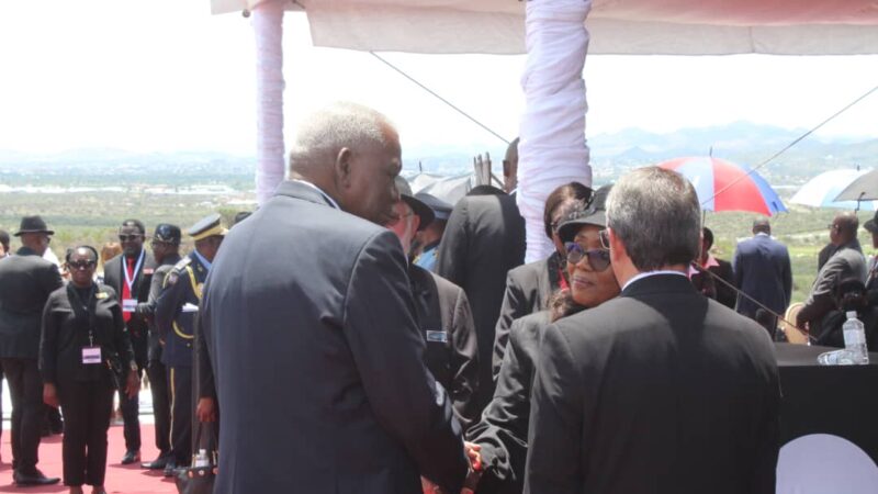 Asistió presidente del Parlamento cubano a sepelio de Hage Geingob