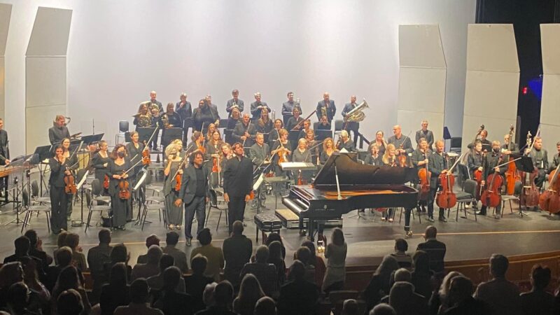 Estrenos en Cuba de obras de Aldo López-Gavilán con el maestro estadounidense Michael Butterman en el podio