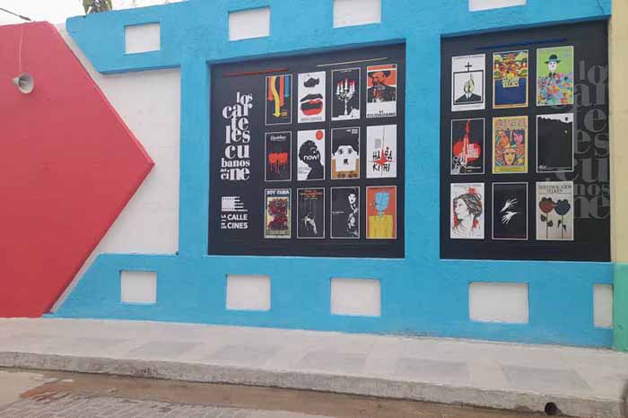 Mural interactivo en Camagüey expone carteles cubanos sobre Cine