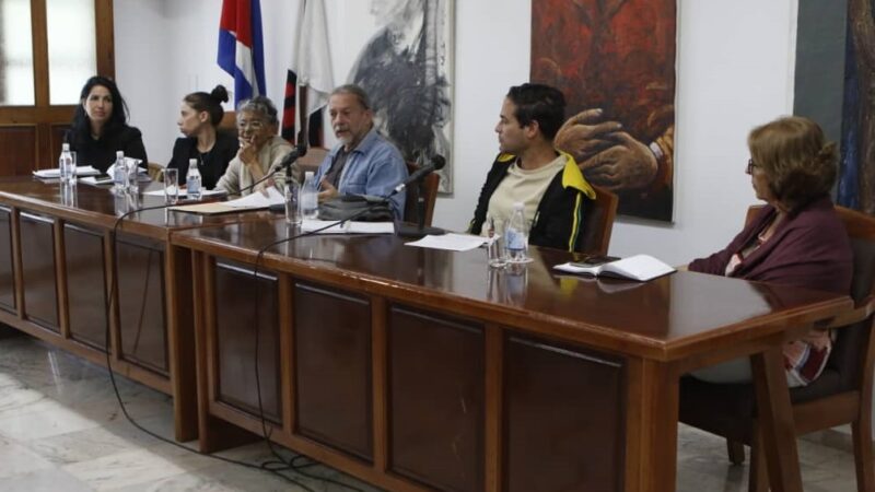 Desafíos para defender la cultura cubana en debates previos al X Congreso de la UNEAC