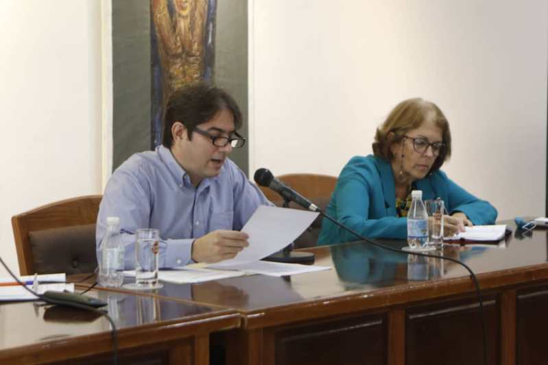Continúan debates sobre el rol de los creadores y su influencia en la sociedad