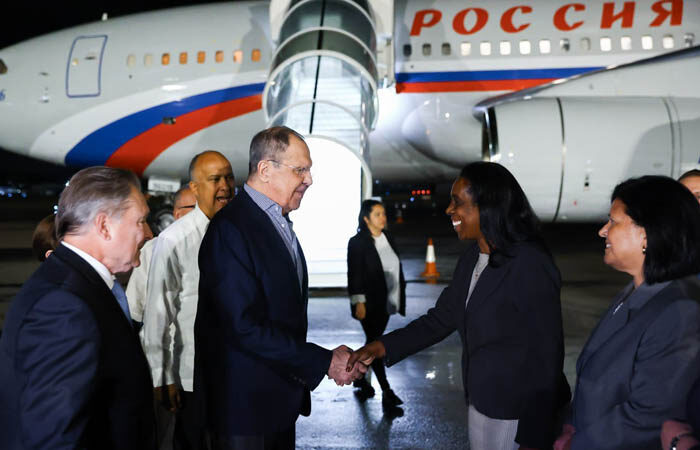 Ya está en Cuba el Canciller ruso Serguéi Lavrov