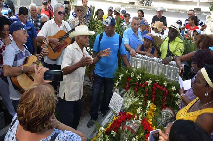Tributo popular a Benny Moré en Santa Isabel de las Lajas