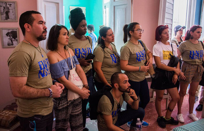 Jóvenes artistas cubanos más cerca de los hermanos Saíz