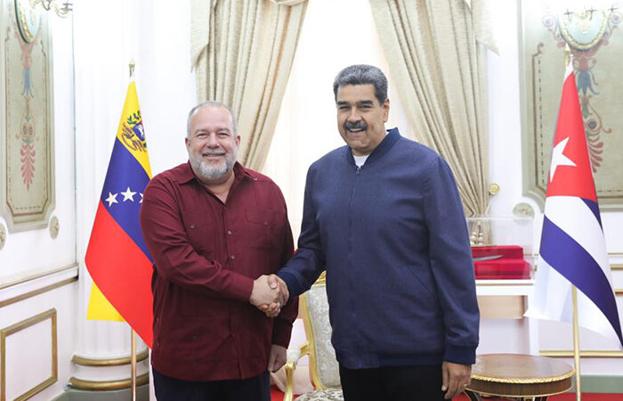 Dialogó Primer Ministro cubano con Presidente de Venezuela