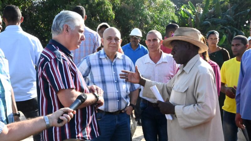 Continúa Presidente cubano con visitas de trabajo en el Oriente