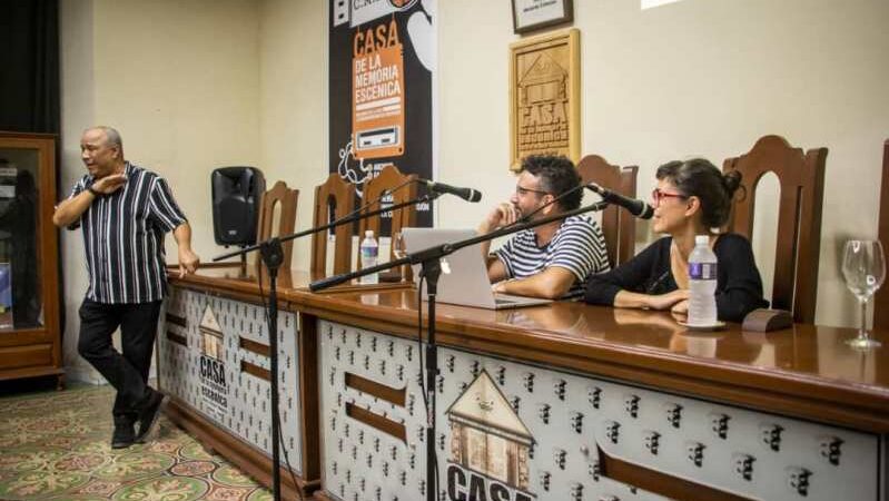 Actores argentinos dialogan en Matanzas sobre teatro y tecnología