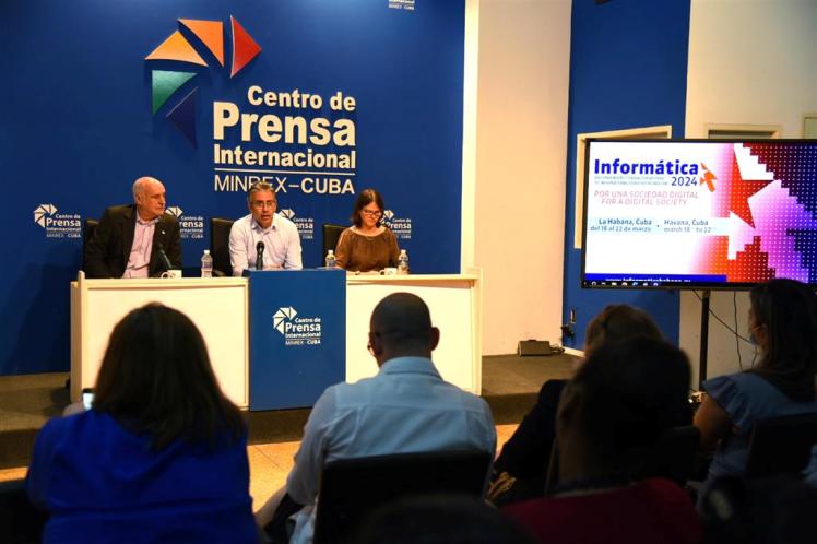 Por una sociedad digital