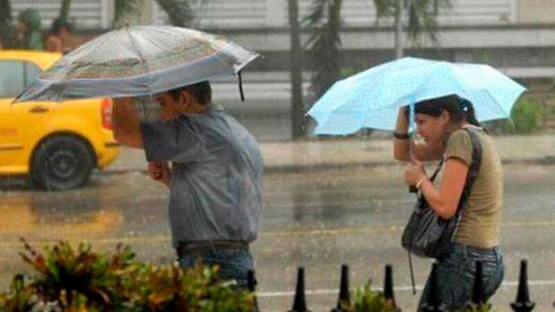 Occidente de Cuba bajo influencia de fuertes lluvias