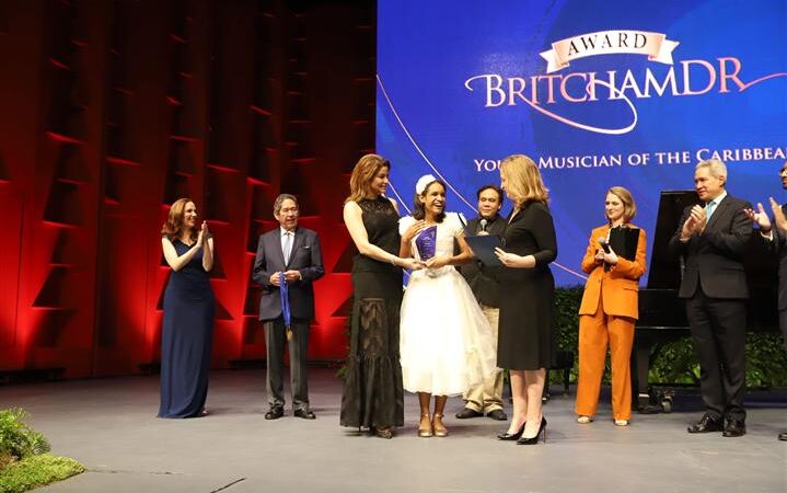 Gana premio instrumentista de Cuba en competencia de música clásica en Dominicana