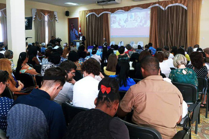 Sesiona en Camagüey XXVI Simposio de Guáimaro a Playita 2024