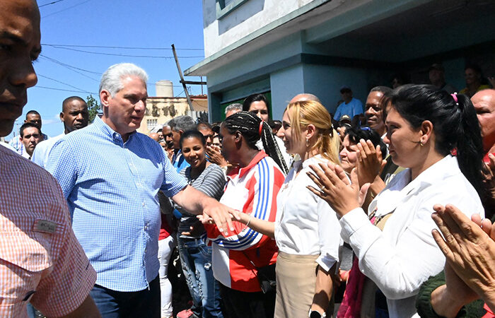 Visita Díaz-Canel en Taguasco entidades productoras de azúcar