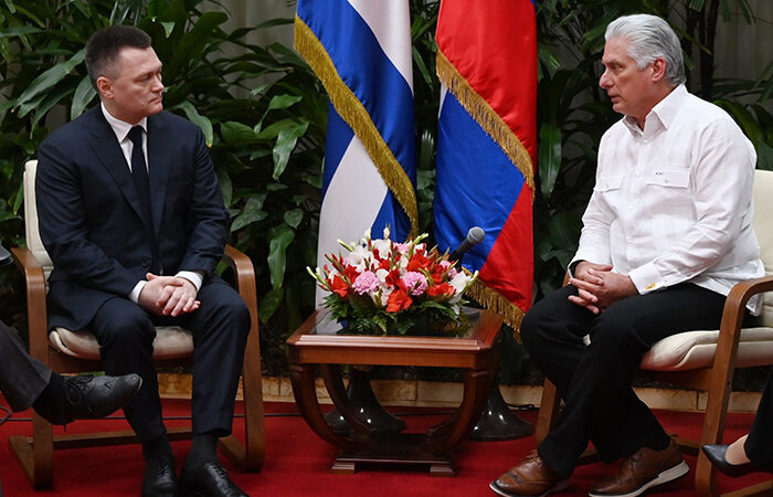 Recibe Díaz-Canel a Fiscal General de la Federación de Rusia