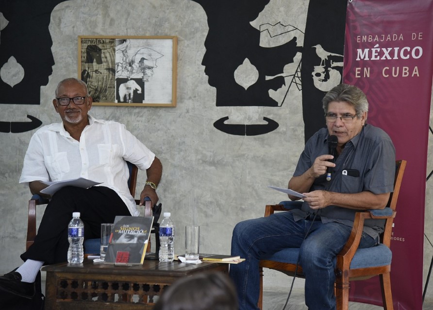 Presentan obra literaria Los signos en mutación (+Fotos)