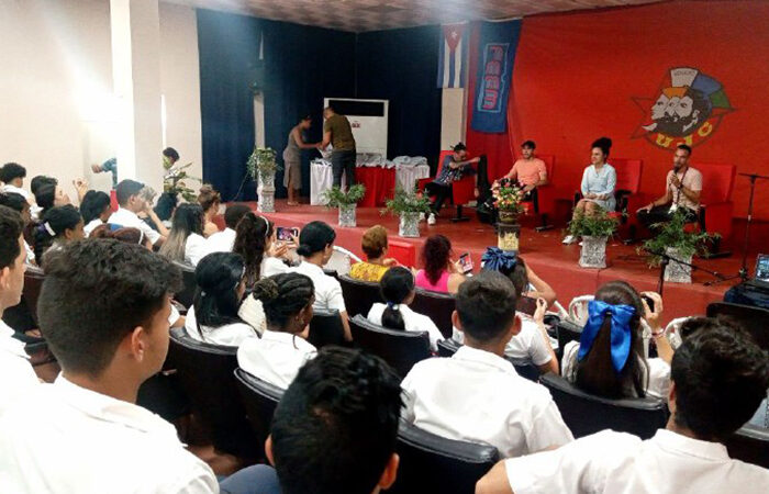 Una cruzada cultural comunitaria en el XXI Festival Piña Colada