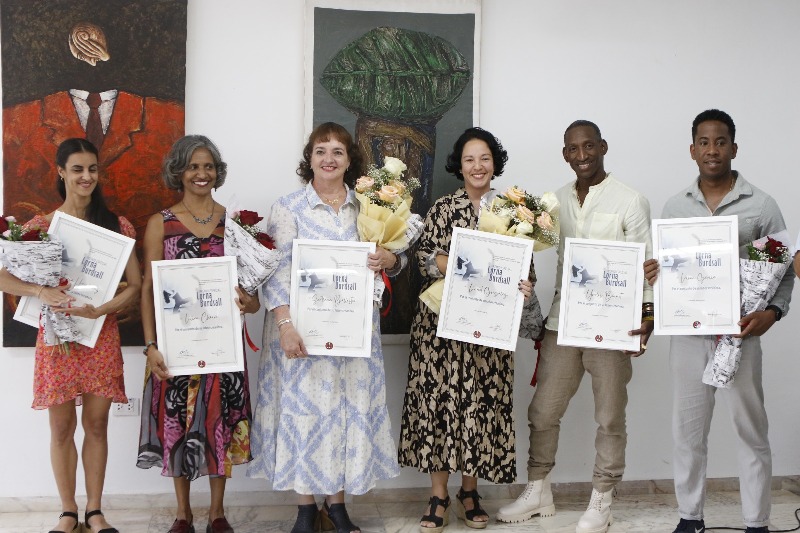 Entregan premio Lorna Burdsall a siete destacadas figuras de la danza cubana