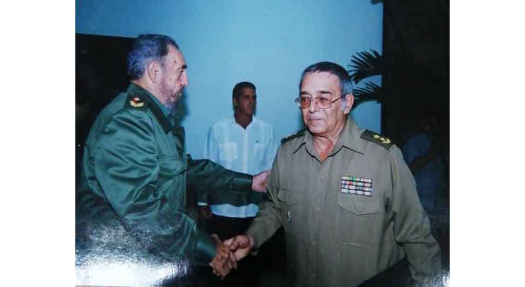 Expresa Díaz-Canel pesar por muerte de destacado militar