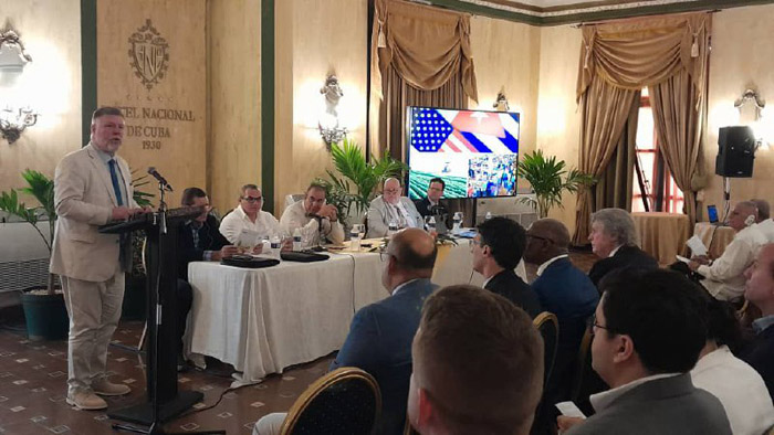 En La Habana V Conferencia Agrícola Estados Unidos-Cuba