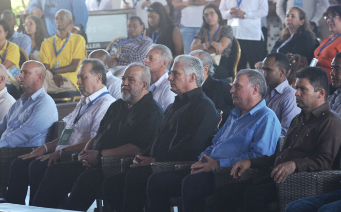 Asiste Presidente cubano a tercera jornada de FitCuba