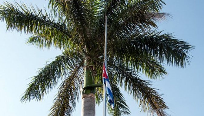 Decreta el Presidente de la República Duelo Oficial en Cuba