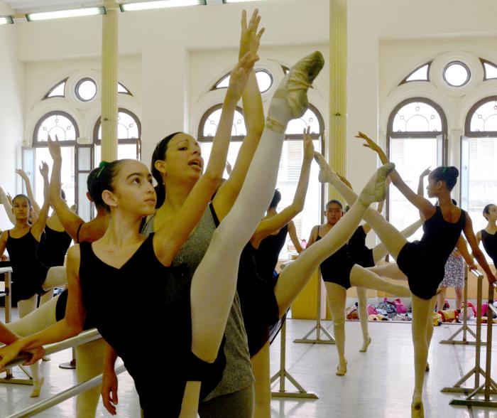 Convocan a matrículas para la Escuela Nacional de Ballet Fernando Alonso