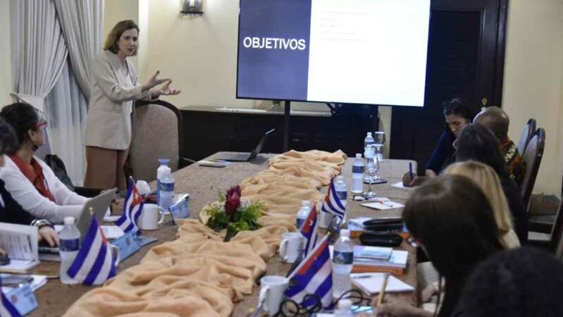 Sesiona en Cuba Evento internacional Ibermuseos