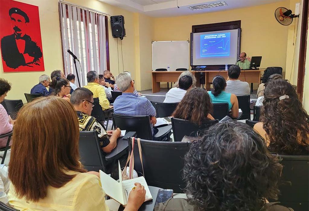 Resaltan experiencias del Simposio Internacional Educación y Cultura