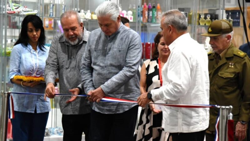 Presidente de Cuba inaugura feria expositiva de Cubaindustria