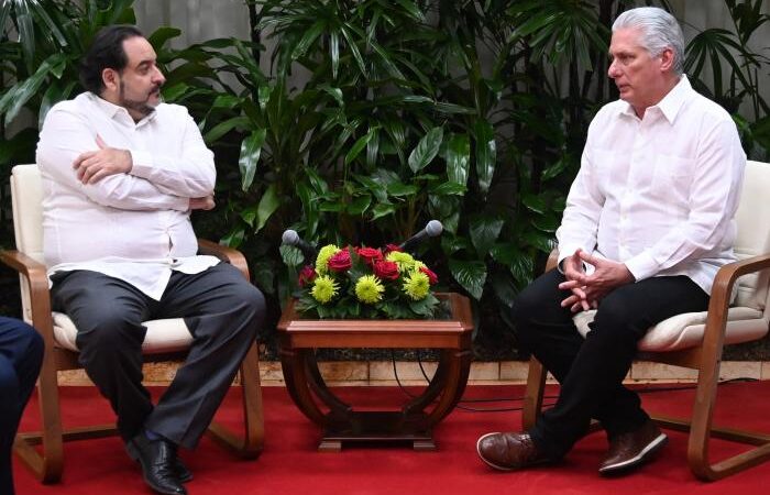 Recibe Presidente cubano al Secretario ejecutivo de la Organización Latinoamericana de Energía